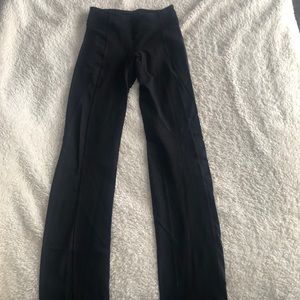 Lululemon yoga pants